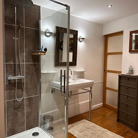 Chambre De Charme Au Coeur Du Vieux Valence - Confort & Calme Esterno foto