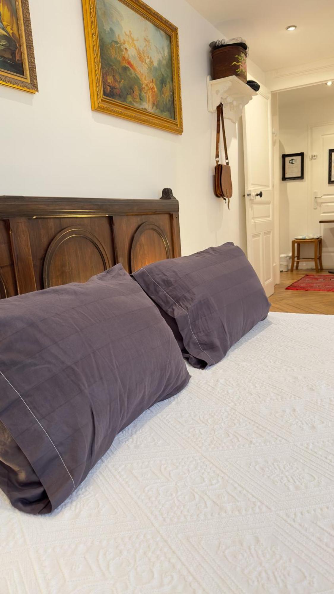 Chambre De Charme Au Coeur Du Vieux Valence - Confort & Calme Esterno foto